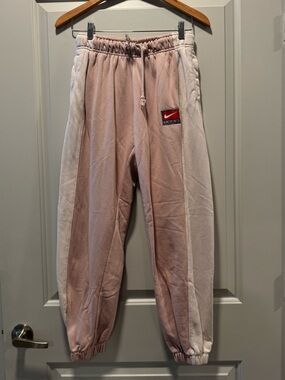 Nike Women's Joggers